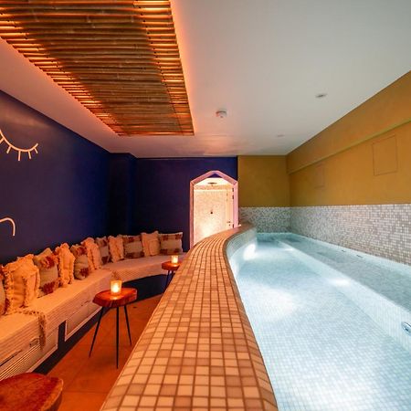 La Finca Hotel & Spa Paris Exterior photo