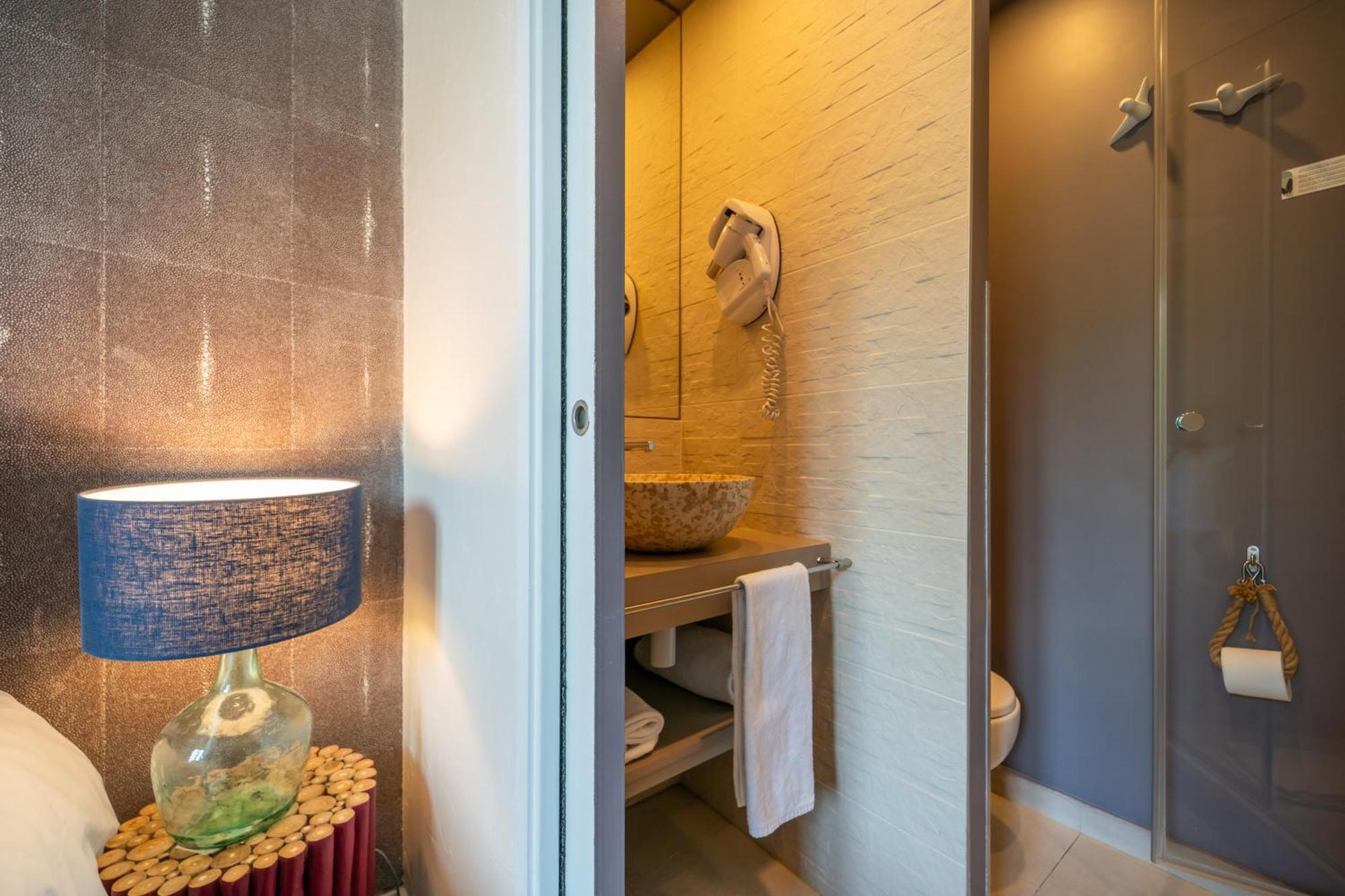 La Finca Hotel & Spa Paris Exterior photo